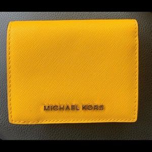 michael kors wallet never used